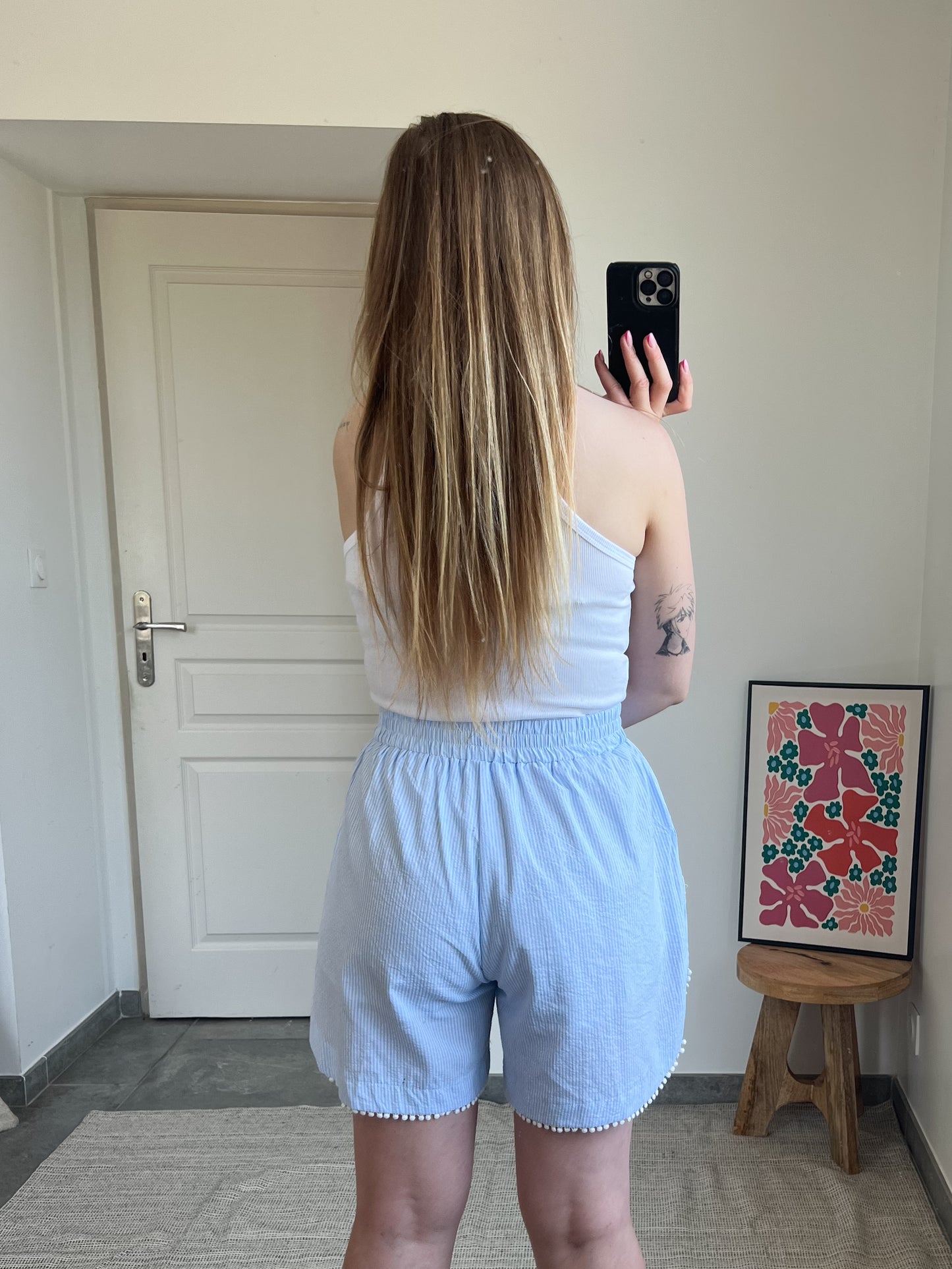 Short LINDSAY